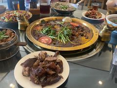 -周老三跷脚牛肉·全牛火锅(非遗传承店)