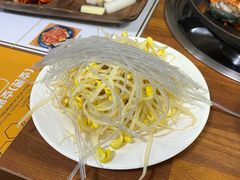 -城山辣炒黑猪肉