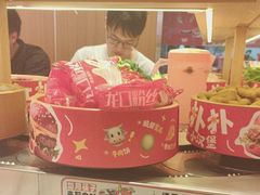 -龍歌自助小火锅(市南金茂湾店)