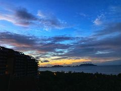 -三亚湾海居铂尔曼度假酒店