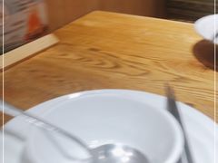 -蜜桃餐厅·伴山(湖滨商业街店)