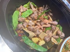 -山河屯铁锅炖·非遗东北菜(南山店)