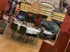 -刘姐啤酒鱼民族演艺餐厅(西街总店)