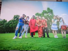 -燕西婚纱摄影工作室(友盛上都写字楼店)