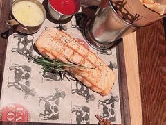 -FAT COW(虹梅路店)