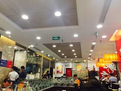 大堂-康师傅私房牛肉面(北京南站店)