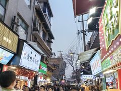 -刘信牛羊肉泡馍小炒(回民街店)
