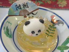 -刘姐啤酒鱼民族演艺餐厅(西街总店)