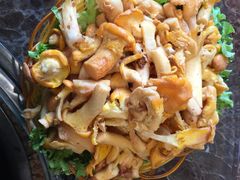 -菌海森林·非遗野生菌火锅(西山区滇池路摩根道店)