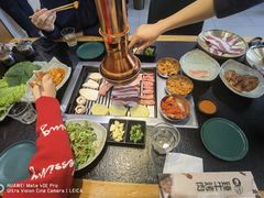 -臻牛烤肉