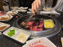 -木槿花韩式炭烤·熟成肉工坊(孙文东路店)