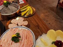 -旧街市鲜货老火锅(大光路店)