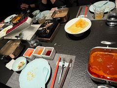 -左庭右院鲜牛肉火锅黑金店(陆家嘴中心店)