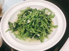 -香山湖家家宴(中山陵店)