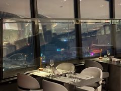 -亚洲国际大酒店·云顶阁旋转自助餐厅