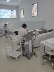 点击看大图 -友仟痘医生科学祛痘连锁