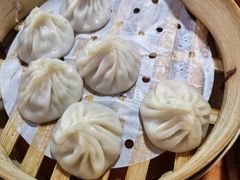 -莱莱小笼·乔艾
