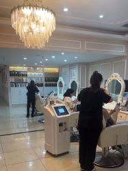 -Bollins波林丝•专研护发中心