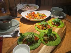新疆Taco菠菜饼卷羊肉-香料集市新疆餐厅·清真聚餐(成都远洋太古里店)