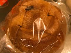 榴莲爆浆奶昔面包-盒马鲜生(莱蒙都会店)