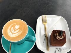 -UNI UNI(环亚凯瑟琳店)