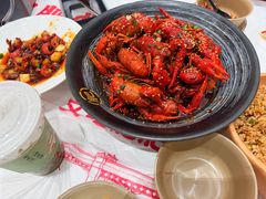 -肥肥虾庄·金牌油焖大虾(汉街SKP店)