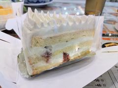 山楂开心果奶油蛋糕切角-Pantry's Best派悦坊蛋糕(世纪金源店)