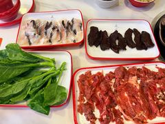 -毛辣果·贵州红酸汤牛肉火锅(西单店)