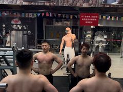 -星动力健身俱乐部(新塘店)