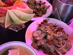 -粉墨特色菜·烧烤音乐酒馆