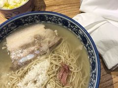 土豪枫镇大肉面-新梅华·茶点餐厅(欧尚店)