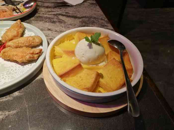新白鹿餐厅(百联金山店)