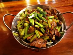 带皮黄牛肉-苗湘食府(十年店)