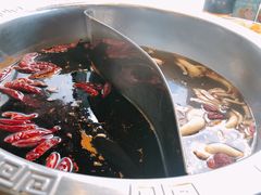 -憨铁匠老火锅(龙岗万科里店)