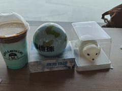 -抱抱地球咖啡馆(国家海洋博物馆店)