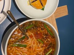 腾冲小锅米线-一坐一忘云南菜(嘉里中心店)