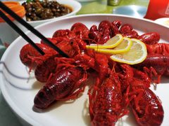 -茸梅路右拐龙虾-农家菜(松江店)