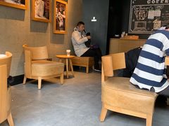 用餐区-星巴克(美丽华花园店)