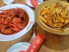 -叶派龙虾•招牌香辣蟹·海鲜(中海国际店)