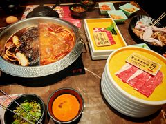 -一绪に和牛寿喜烧(罗湖益田假日店)