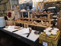 -圣丰索菲特·2 On 988 Café 自助餐厅