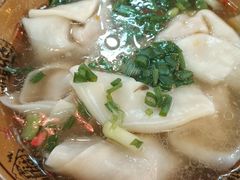 清汤抄手-梁记肥肠粉(宽窄巷子店)