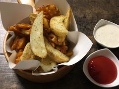 -HIGH FIVE哈福手工汉堡(桂林路店)