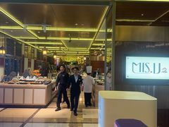 -大中华希尔顿酒店-念自助餐·嗨啤·小龙虾