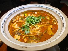 -魏铭鱼头捞饭(晋阳路店)