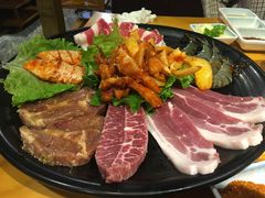 -唯成•韩国炭火烤肉 유성고기