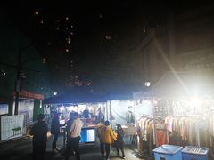 -吴山路夜市