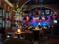 -FOUR PLAY BAR