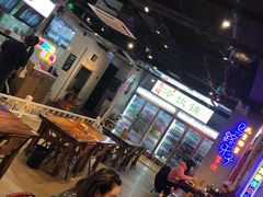 大堂-马路牙子地桌烤肉(工体店)