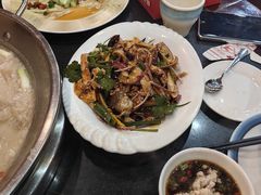 -老来福·非遗酸汤兔(凯旋路店)